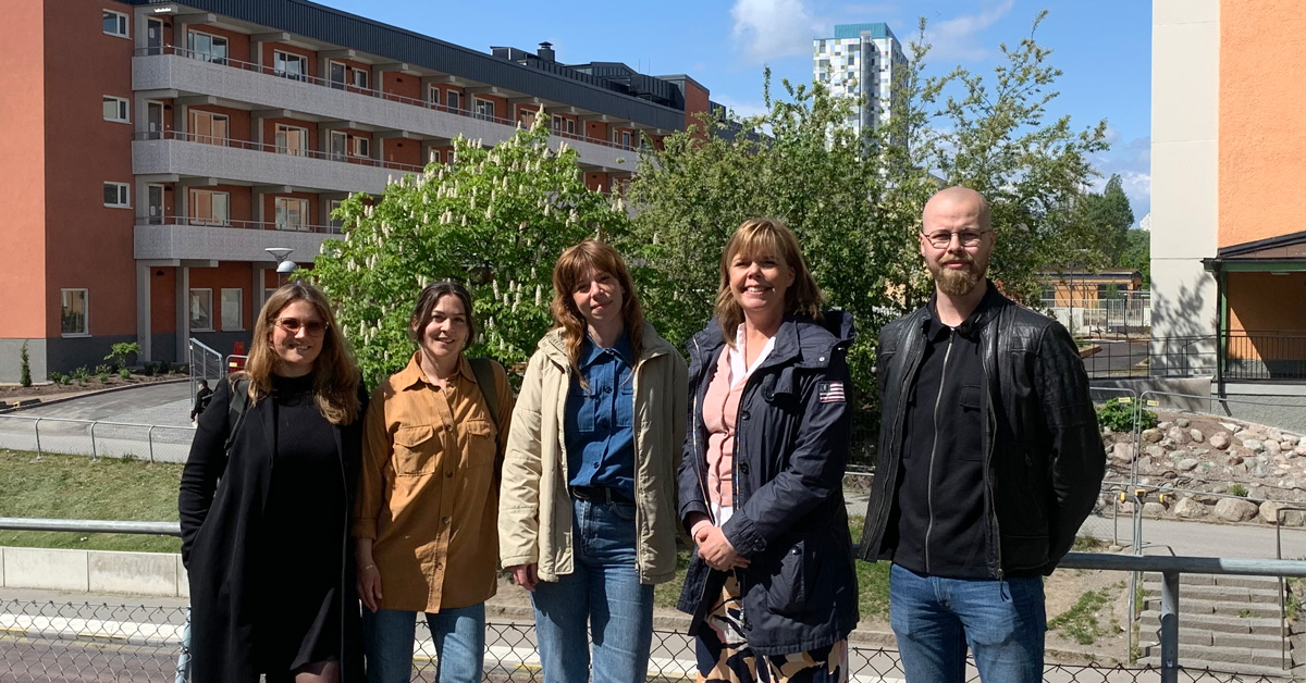 Sofie Rådestad och Linnéa Bergman från Håll Sverige Rent, Linnea Eklöf, Sanna Berg och Jonathan Gustavsson-Berg från Fastighetsägare i Järva.